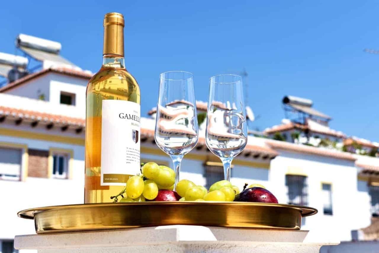 New Townhouse In The Heart Of Nerja With Jacuzzi Βίλα Εξωτερικό φωτογραφία