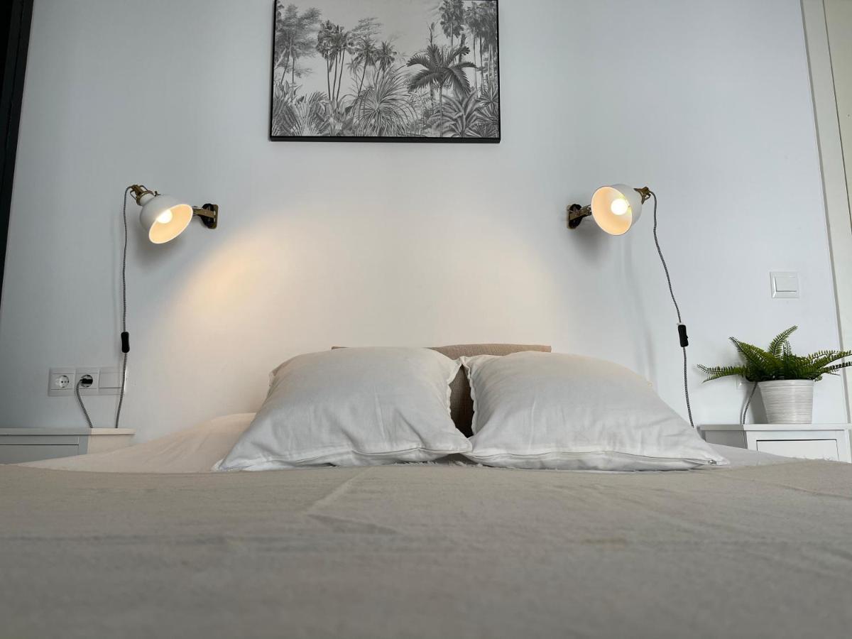 New Townhouse In The Heart Of Nerja With Jacuzzi Βίλα Εξωτερικό φωτογραφία