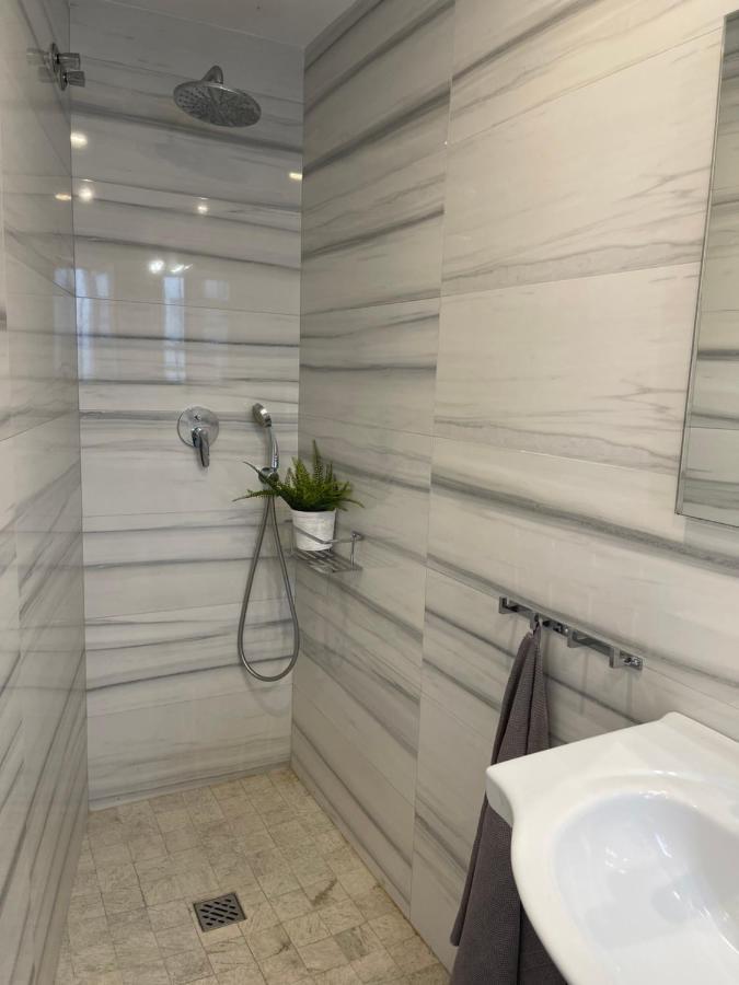 New Townhouse In The Heart Of Nerja With Jacuzzi Βίλα Εξωτερικό φωτογραφία